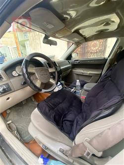 کرایسلەر 300